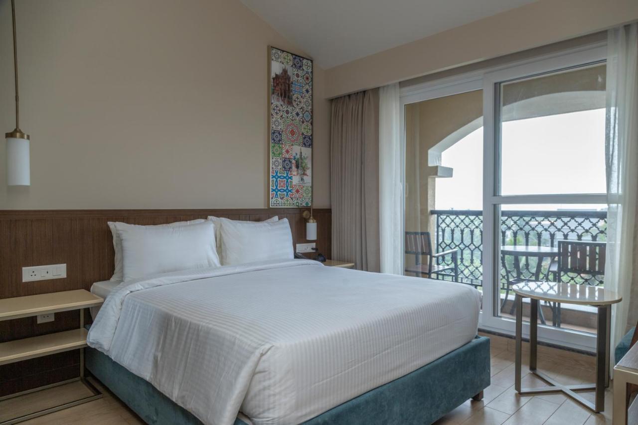 Fairfield By Marriott Goa Calangute Hotel Exterior photo